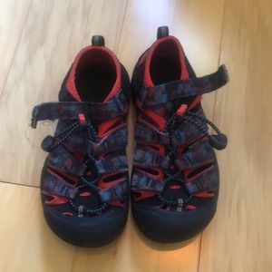 Keens kids size ONE